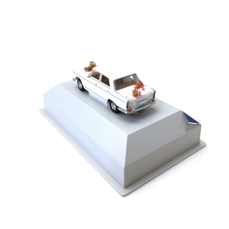 Peugeot 404 Blanche "Mariés"-HO 1/87-SAI 2333