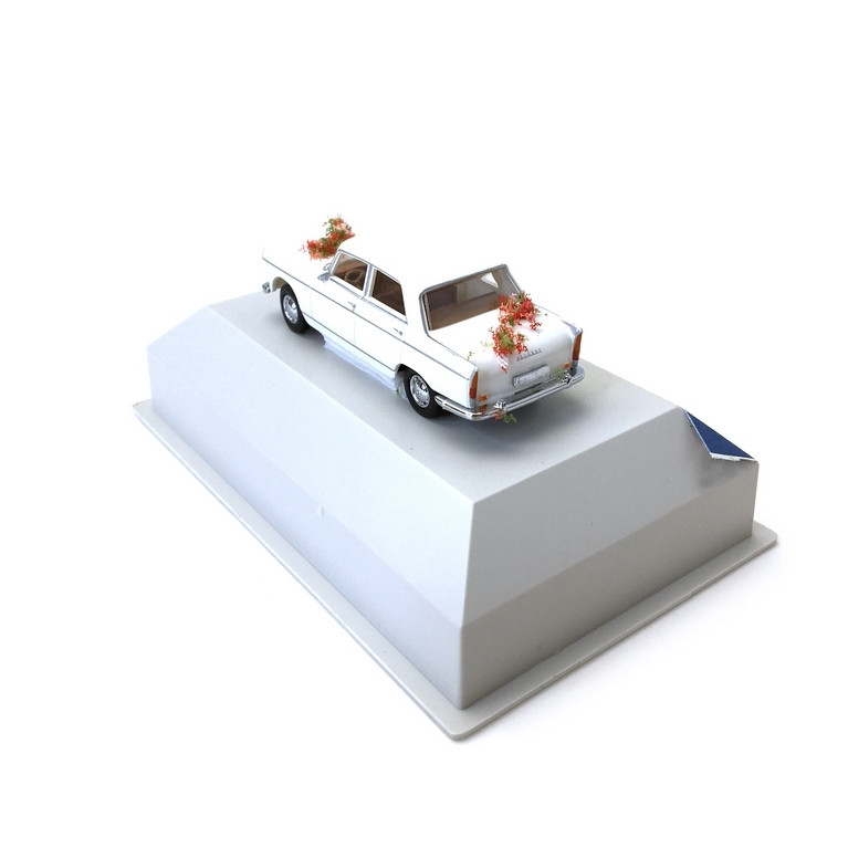 Peugeot 404 Blanche "Mariés"-HO 1/87-SAI 2333
