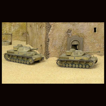 2 tanks Sd. Kfz. 161 Pz. Kpfw. IV Ausf. F1/F2 - 1/72 - ITALERI 7514