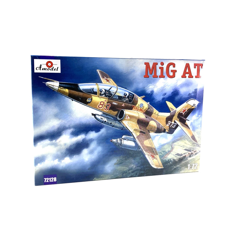 Avion MIG AT - AMODEL 72128 - 1/72