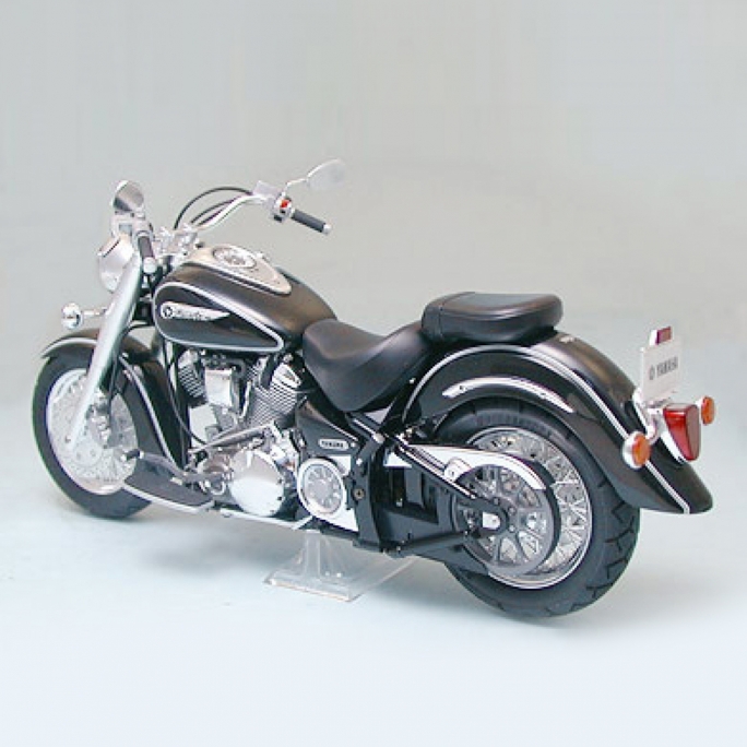 Moto Yamaha XV1600 Roadstar - 1/12 - TAMIYA 14080