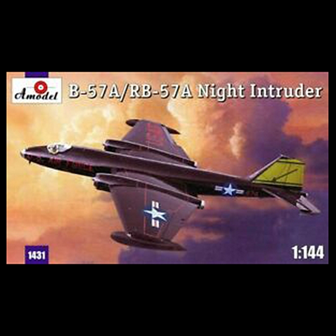 Avion B-57A/RB-57A Night Intruder  - 1/144 - AMODEL 1431