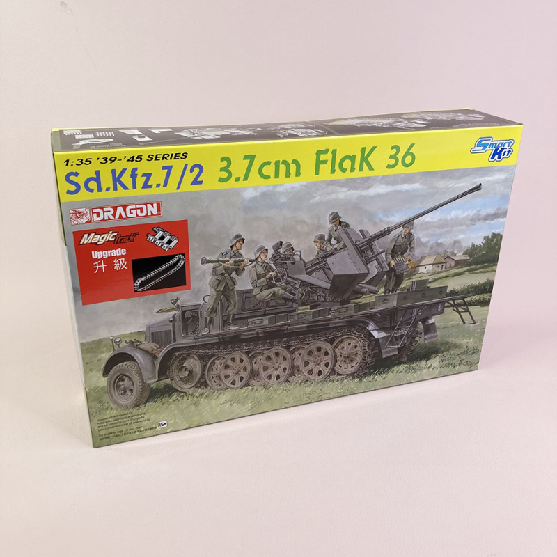 Dragon - 1/35 Sd.kfz.251/22 Ausf.d W/7.5cm Pak 40 (1/22) *dra6963