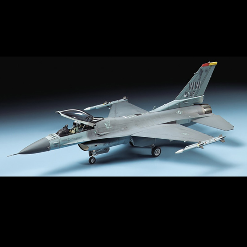 Avion F-16 CJ Fighting Falcon - 1/72 - TAMIYA 60786