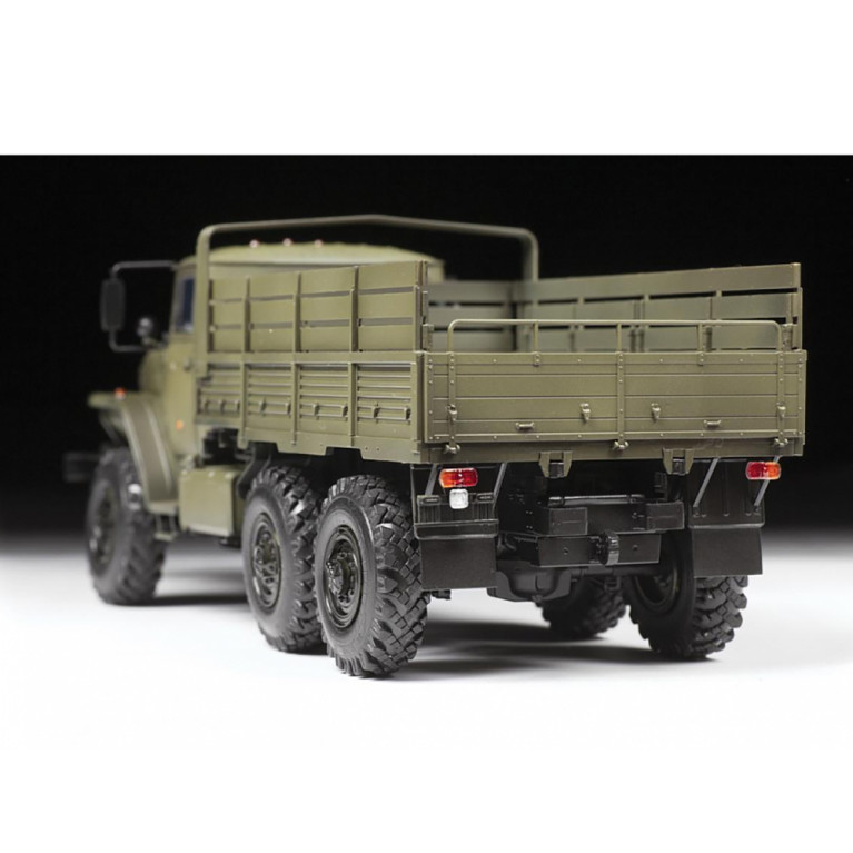 Camion de l'Armée Russe, Ural 4320 -  ZVEZDA 3654 - 1/35