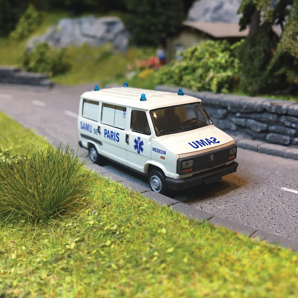 Modellino Renault Master T35 SAMU De Paris – Hôpital Necker Scala 1:43 Di ODEON