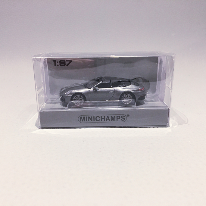 Porsche 992 Carrera 4S Cabriolet Gris Métal, 2019 - MINICHAMPS 870 068331 - 1/87