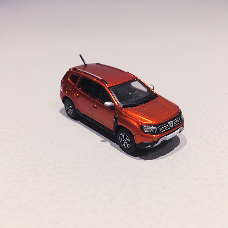 DACIA Duster 2, Orange Métal - PCX87 / SAI 7384 - HO 1/87