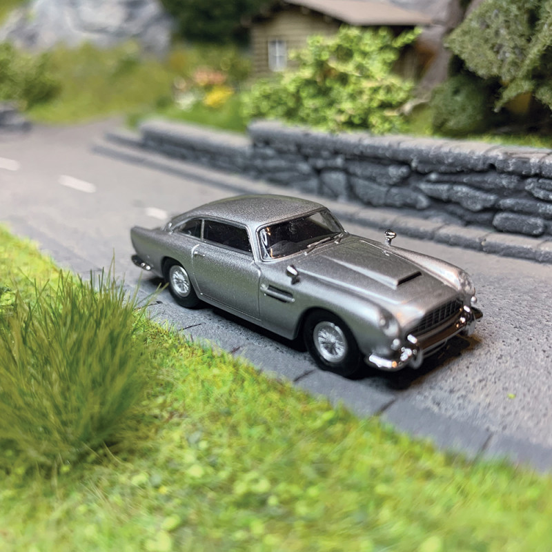 Aston Martin DB5 Argent - BREKINA 15225 - 1/87