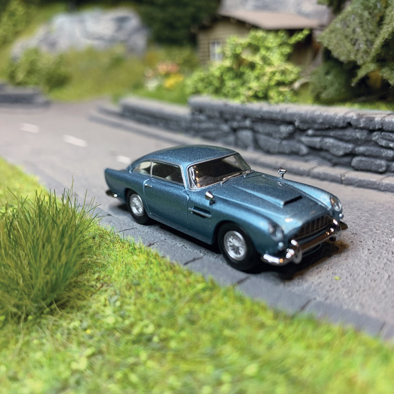 Aston Martin DB5 Bleu Métal - BREKINA 15228 - 1/87