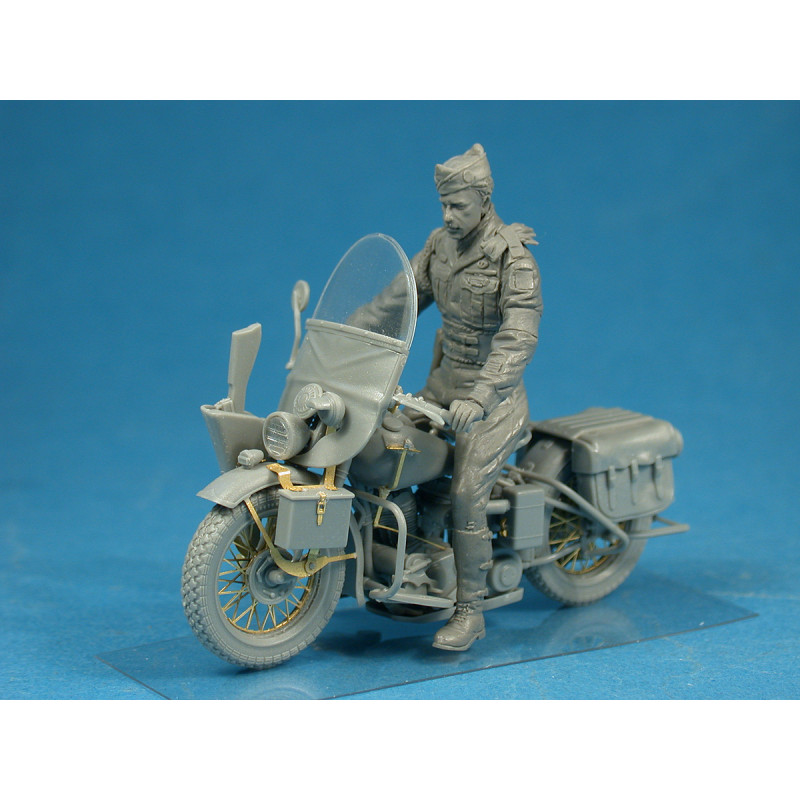 Maquette militaire MP Policier militaire avec moto Harley-Davidson - MiniArt 35168- 1/35