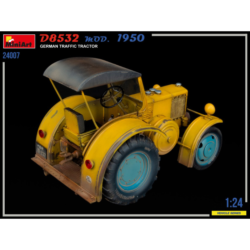 Tracteur Allemand D8532 MOD.1950 - MINIART 24007 - 1/24