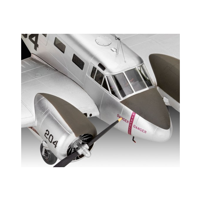 Monoplan bimoteur Beechcraft Modèle 18 "Twin Beech" - REVELL 3811 - 1/48