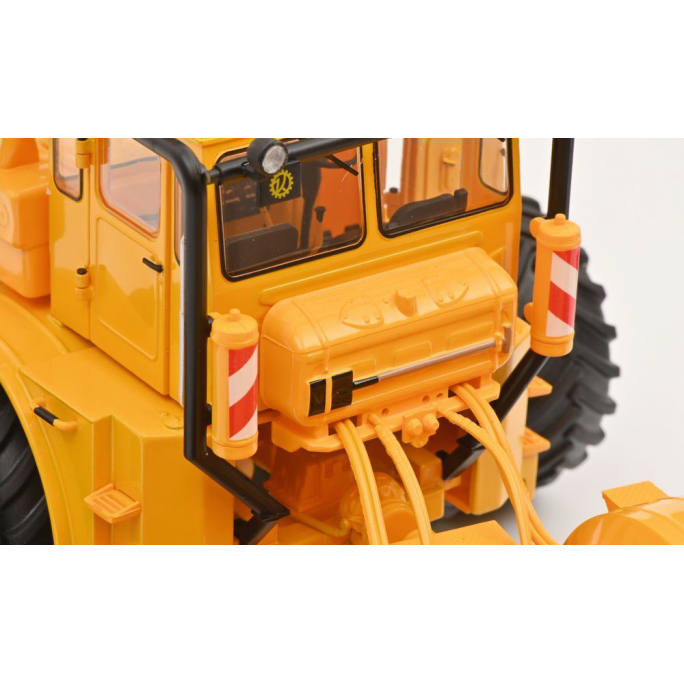 Tracteur agricole lourd Kirovets K700 - SCHUCO 450784500 - 1/32