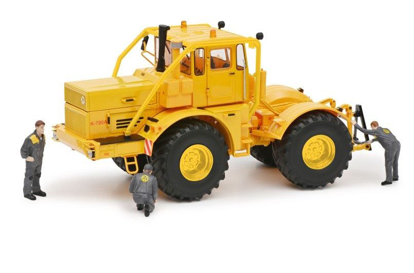 https://www.minimakit.com/184382/tracteur-agricole-kirovets-k700-a-schuco-450784600-132.jpg