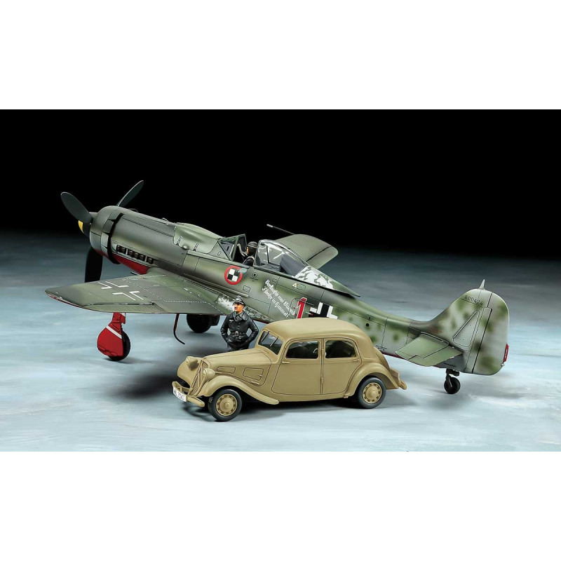 Focke-Wulf Fw190 Traction 11CV Staff Car - TAMIYA 25213 - 1/48