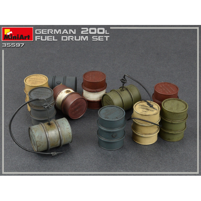 Fûts de carburant allemands de 200L - MINIART 35597 - 1/35