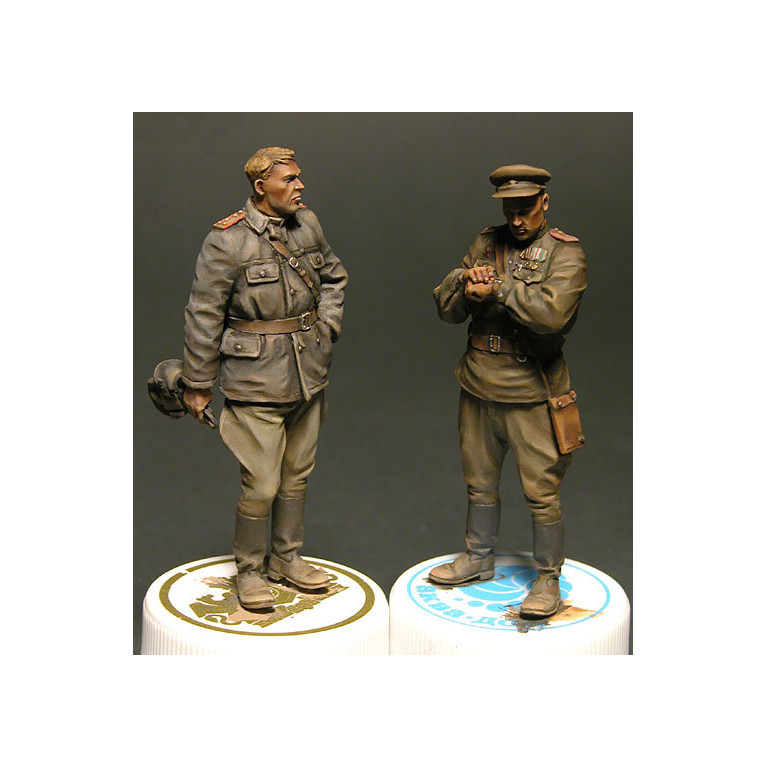 Briefing d'officiers Soviétiques sur le terrain Ed.Spéciale - MINIART 35365 - 1/35