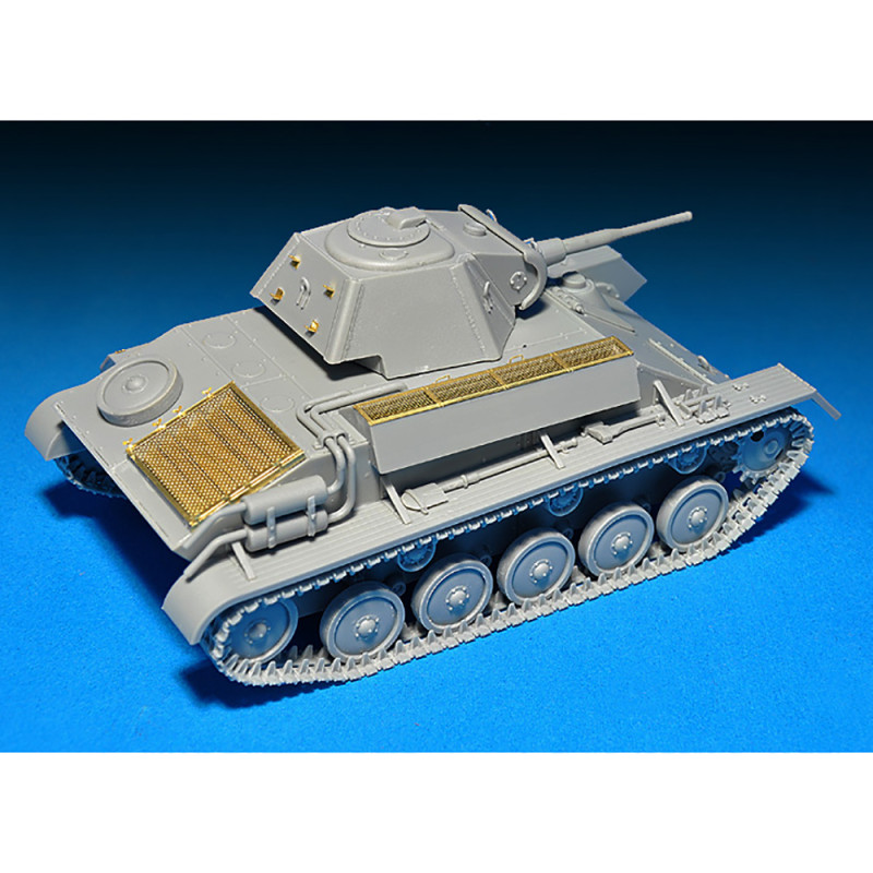 Le char russe T62 en miniature de Polistil incomplet au 1/50e