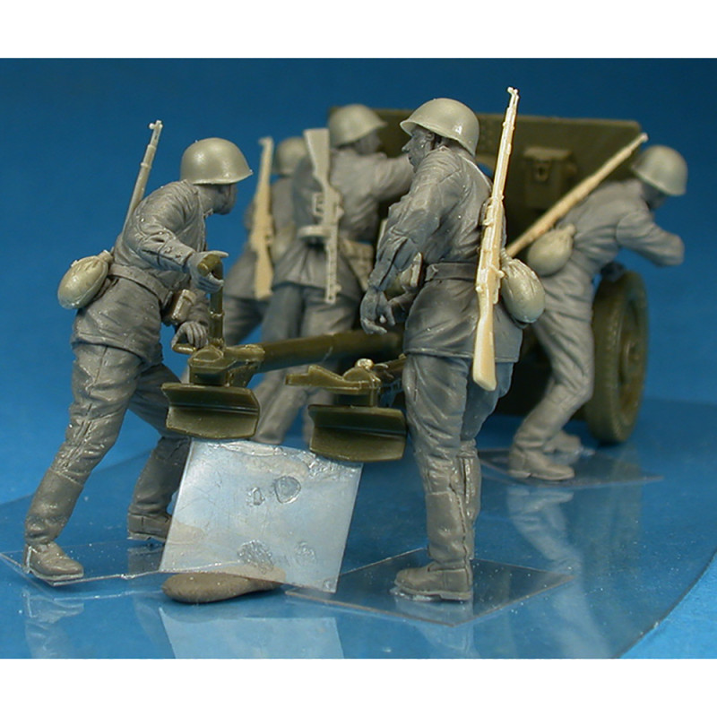 Soviet artillery crew on maneuver - Série WWII Military Miniatures - MINIART 35081 - 1/35