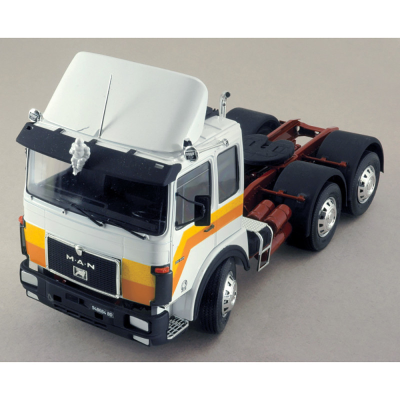 Camion MAN 26.321 Formel Six - ITALERI 756 - 1/24