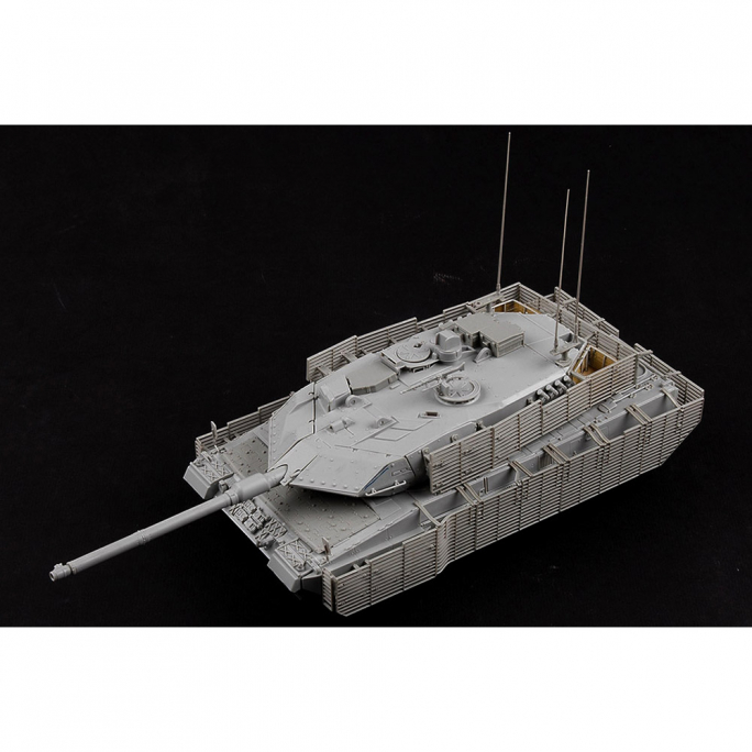 Char Léopard 2A6M CAN - HOBBYBOSS 82458 - 1/35