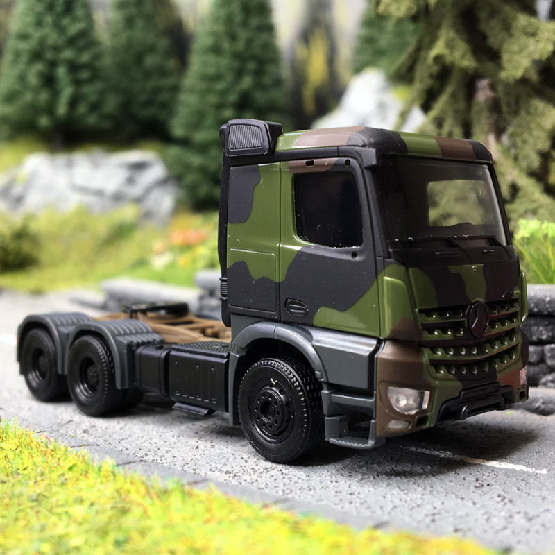 Mercedes Benz Arocs tracteur 6x4 "Forces Armées Allemandes", Camouflage - Herpa 747028 - 1/87