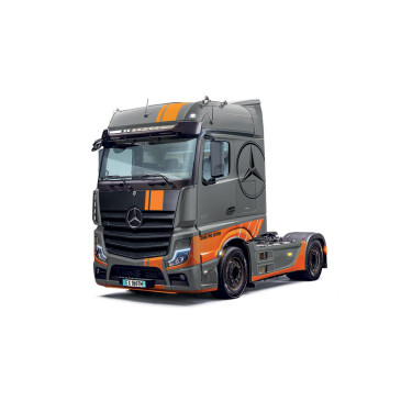 Mercedes Benz Actros MP4 "Big Space" Grand Prix Edition - ITALERI 3968
