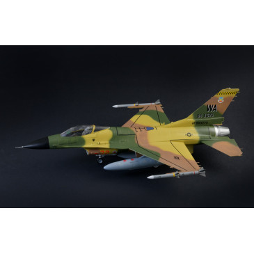 Avion F-16C Fighting Falcon 3 versions - ITALERI 35105