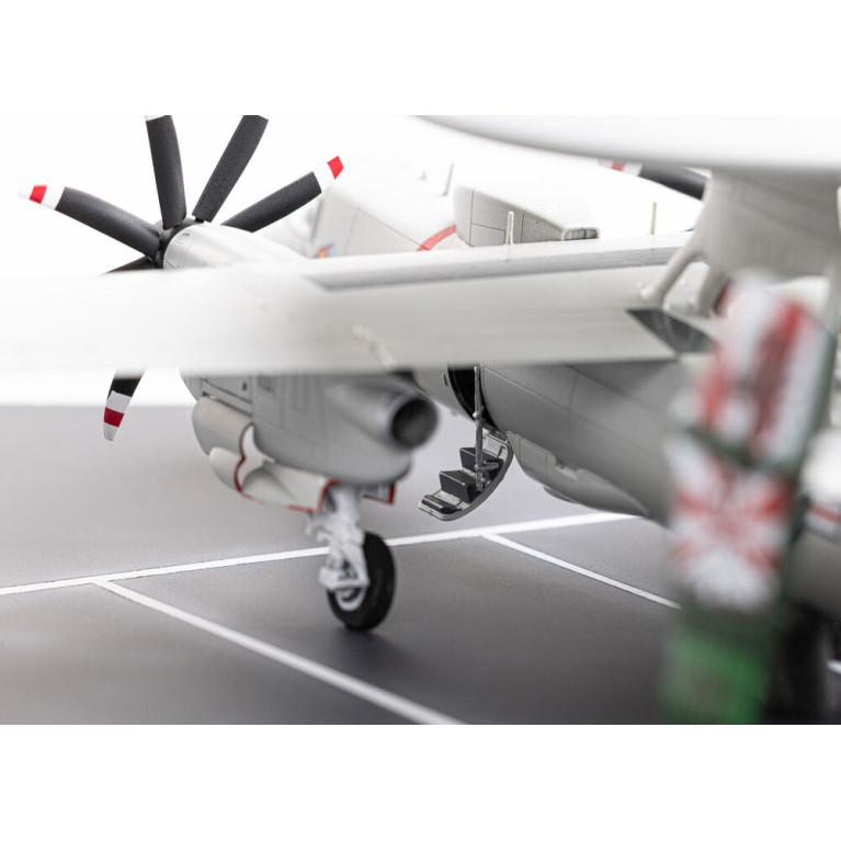 Avion E-2C HAWKEYE - HELLER 82300 - 1/72