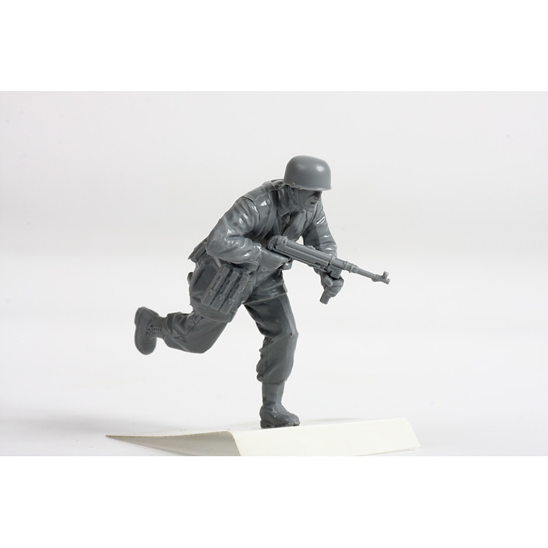 Parachutiste Allemand 1938-1942 - ZVEZDA 3628 - 1/35