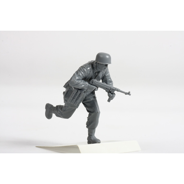 Parachutiste Allemand 1938-1942 - ZVEZDA 3628 - 1/35