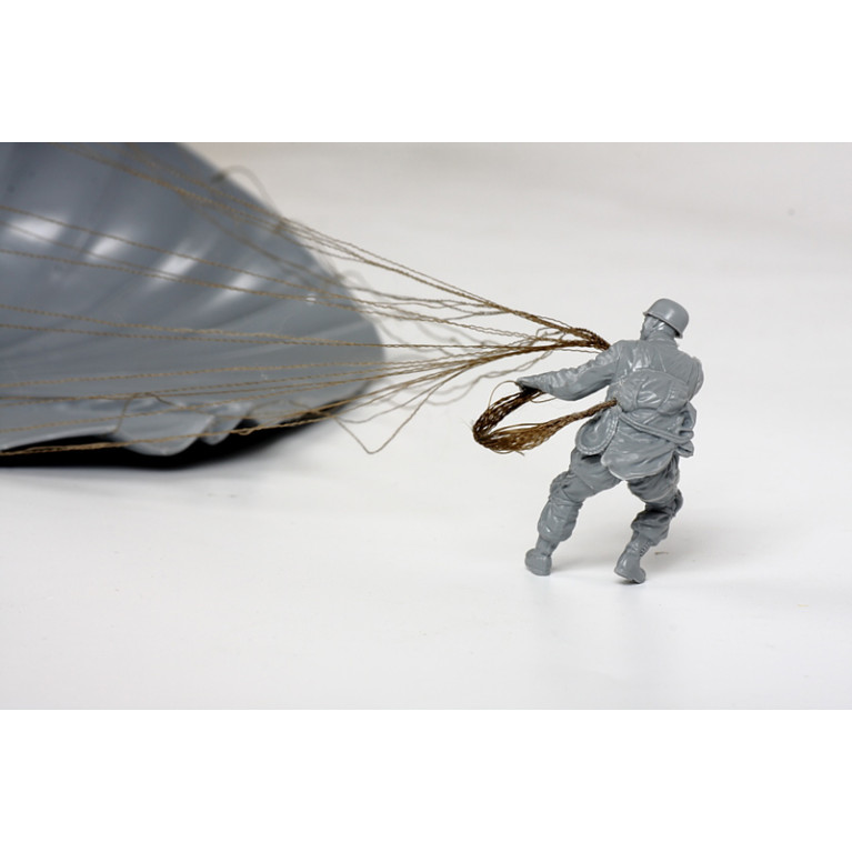 Parachutiste Allemand 1938-1942 - ZVEZDA 3628 - 1/35