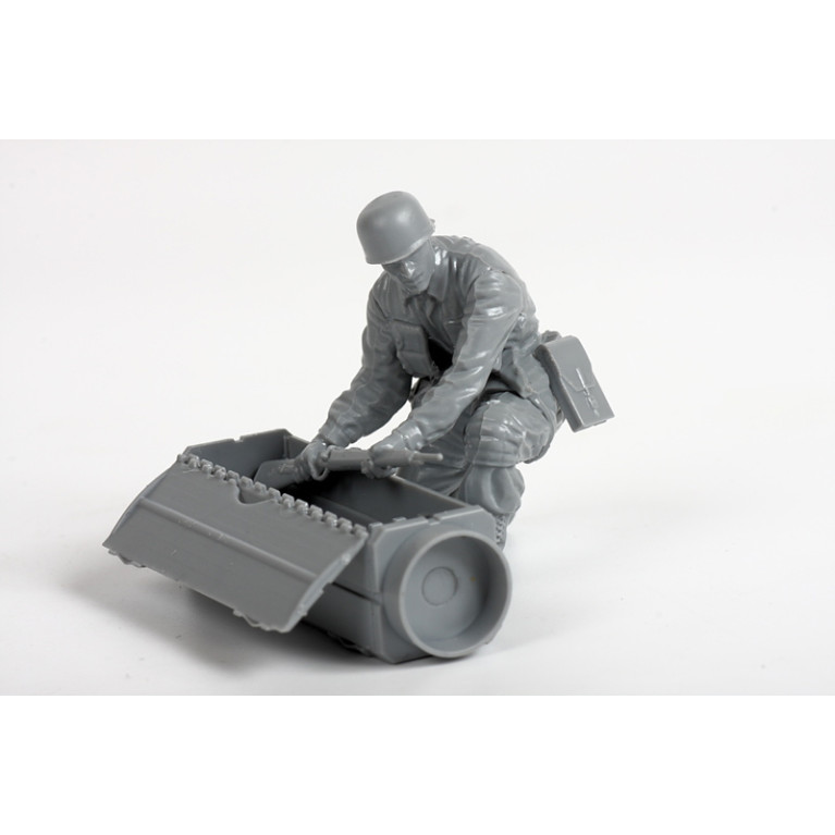 Parachutiste Allemand 1938-1942 - ZVEZDA 3628 - 1/35