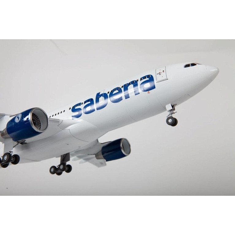 Avion de ligne civil Airbus A330-200 - ZVEZDA 7047 - 1/144