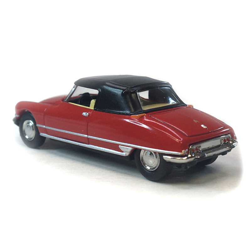 Citroën DS 19 cabriolet capote fermé, rouge corail, 1963 - SAI 7813 - HO 1/87