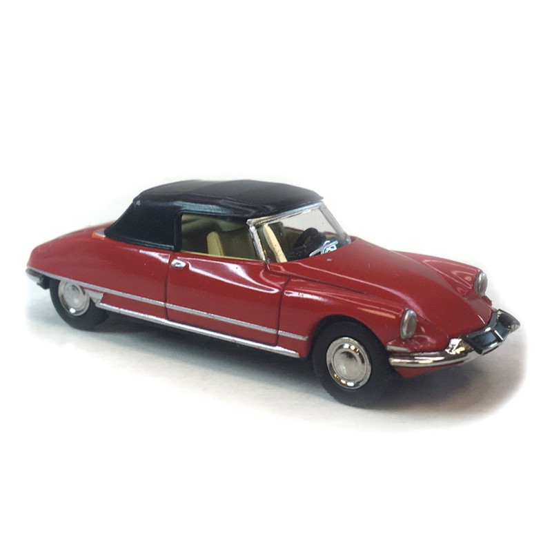 Citroën DS 19 cabriolet capote fermé, rouge corail, 1963 - SAI 7813 - HO 1/87