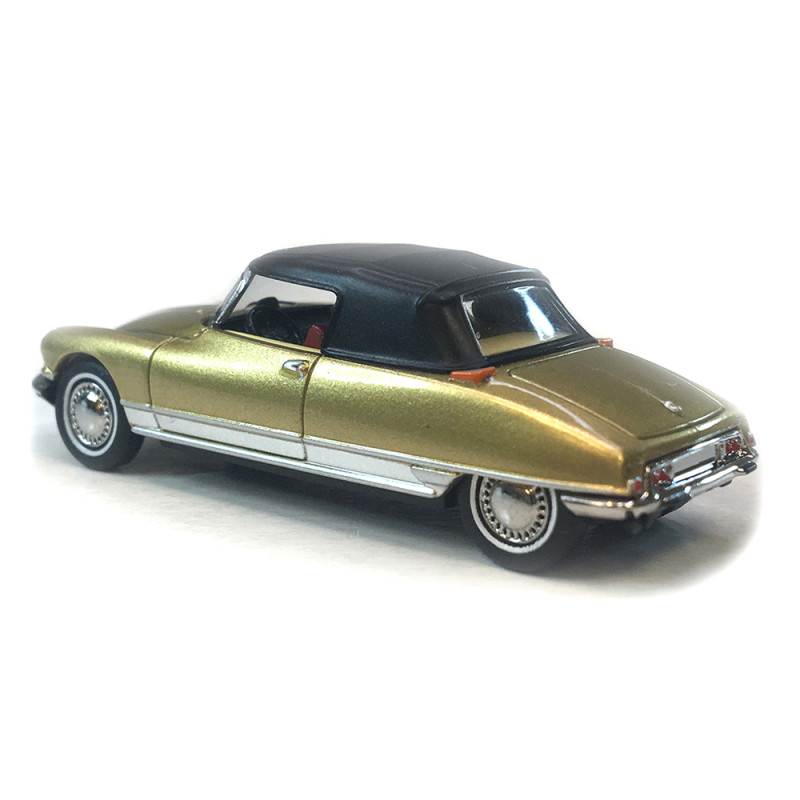 Citroën DS 19 cabriolet capote fermé, gris nacré, 1963 - SAI 7811 - HO 1/87