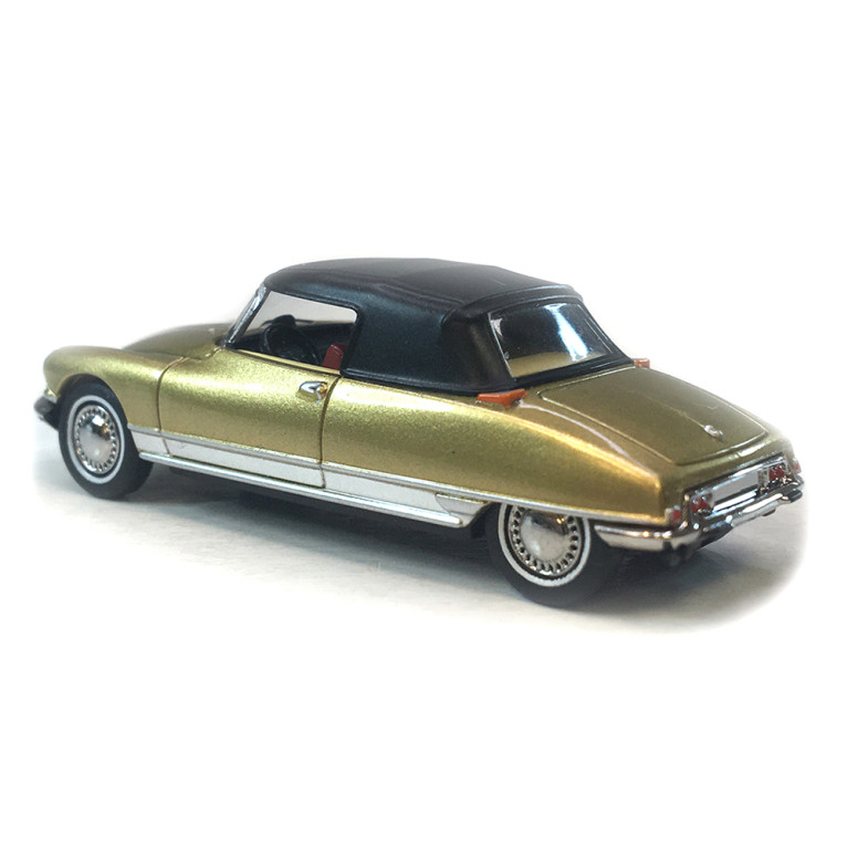 Citroën DS 19 cabriolet capote fermé, gris nacré, 1963 - SAI 7811 - HO 1/87