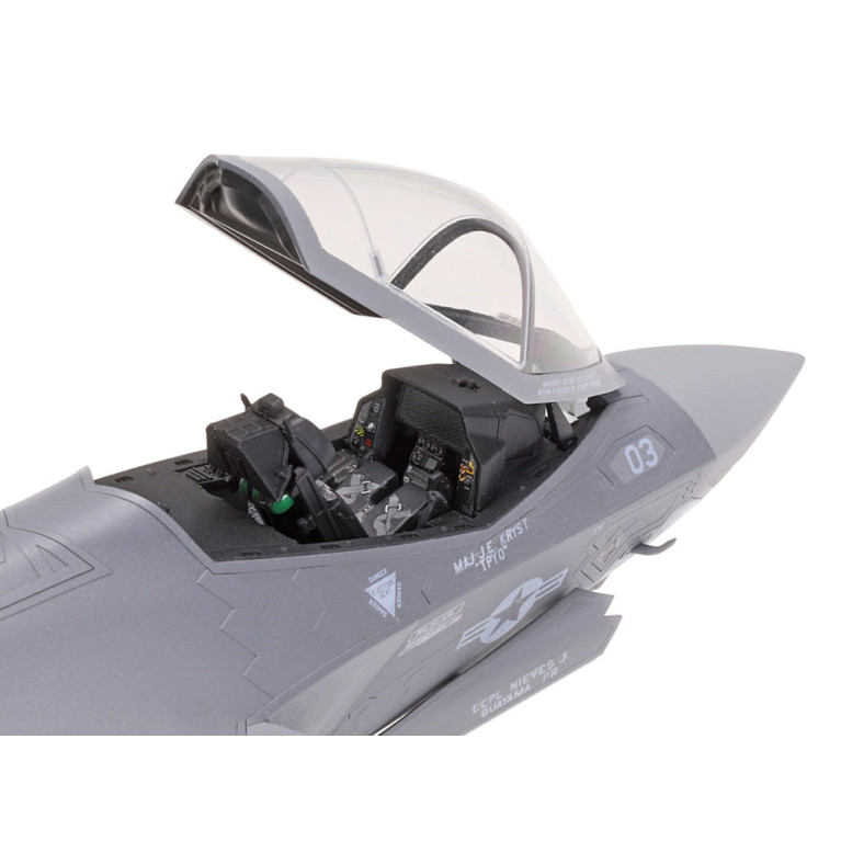 Lockheed Martin F-35C Lightning II 6 versions - TAMIYA 60794 - 1/72