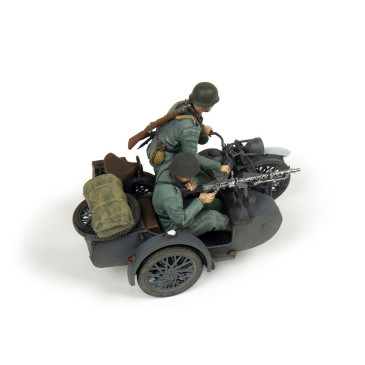 Moto allemande Zündapp K800 avec side-car et voiture - ZVEZDA 3717 - 1/35