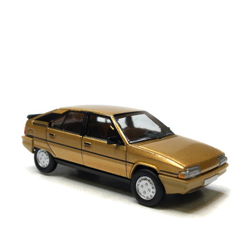 Citroën BX 16 phase 1, beige verni métallisé, 1983 - SAI 6480 - HO 1/87