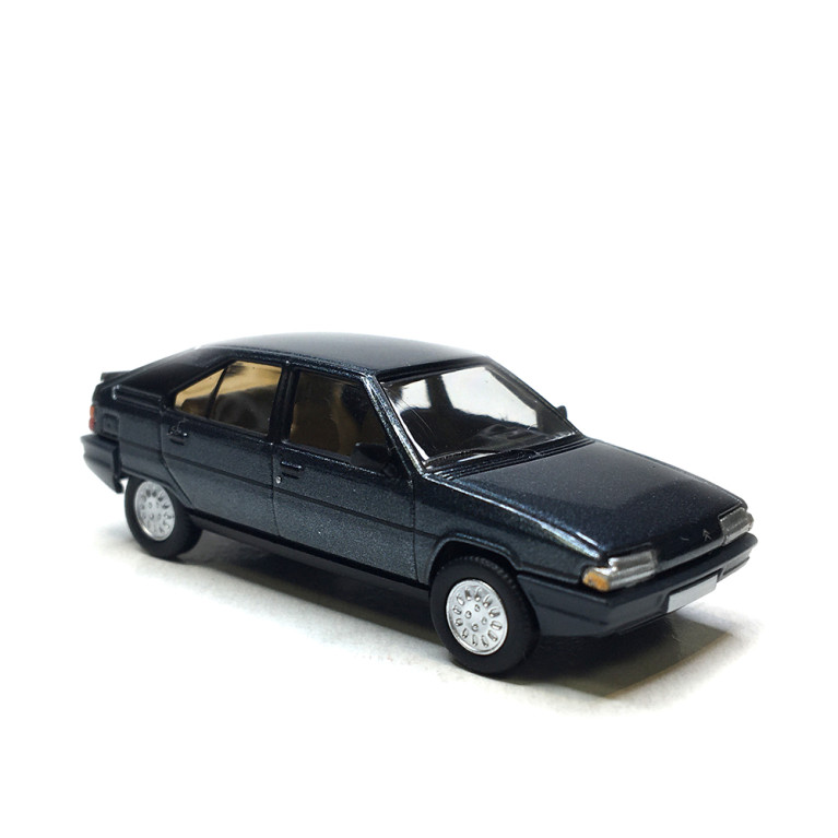 Citroën BX 16 phase 1, gris Neptune vernis métallisé, 1983 - SAI 6483 - HO 1/87