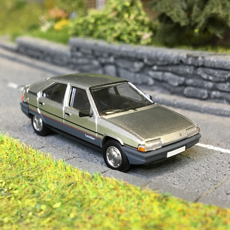 Citroën BX Leader phase 1, gris perlé vernis métalisé, 1985 - SAI 6490 - HO 1/87