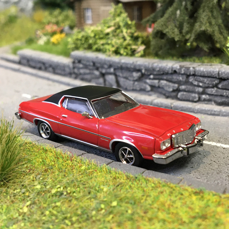 Ford Gran Torino, rouge/noir, 1976 - BREKINA 19732- HO 1/87