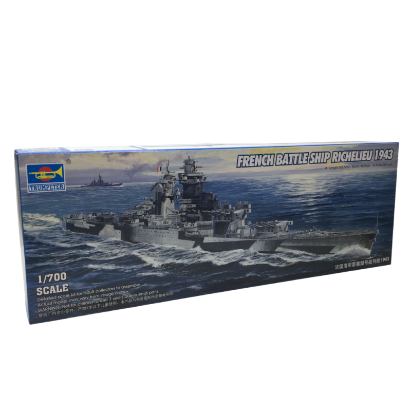 Navire de guerre français Richelieu, 1943 - TRUMPETER 05750 - 1/700