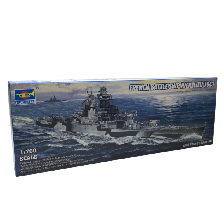 Navire de guerre français Richelieu, 1943 - TRUMPETER 05750 - 1/700