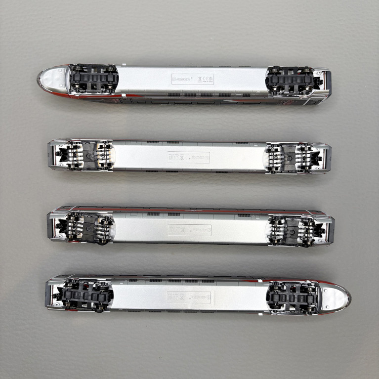 Trenitalia, 4 éléments, "Frecciarossa 1000", pub Ducati, FS - ARNOLD HN2620S