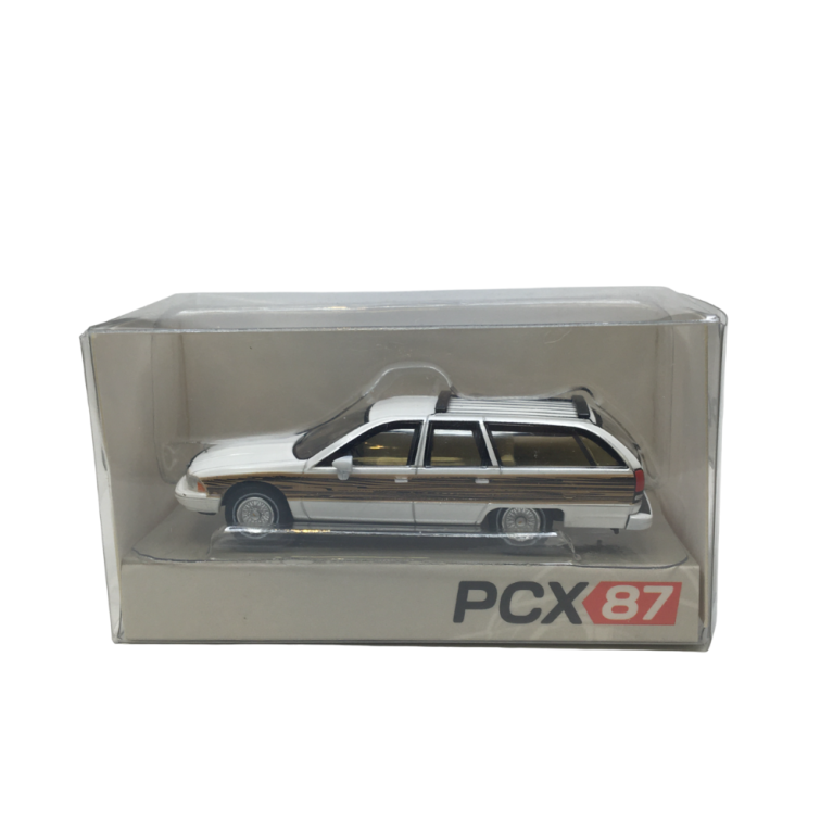Chevrolet Caprice break, blanc/ décor bois, 1991 - PCX 870453 - HO 1/87