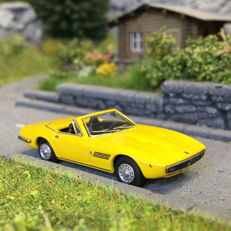 Maserati Ghibli spyder coupé, jaune, 1969 - Minichamps 870123031 - 1/87